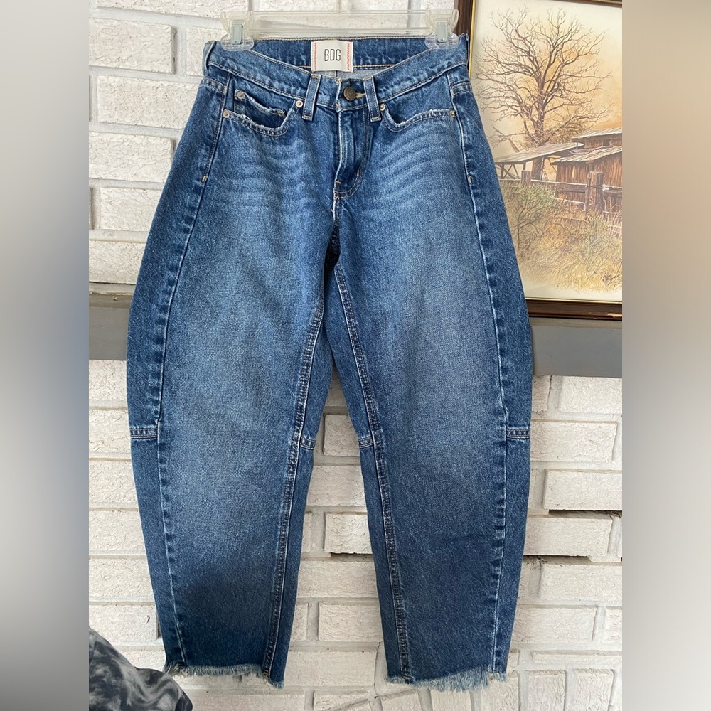 25 BDG barrel leg jeans blue urban outfitters